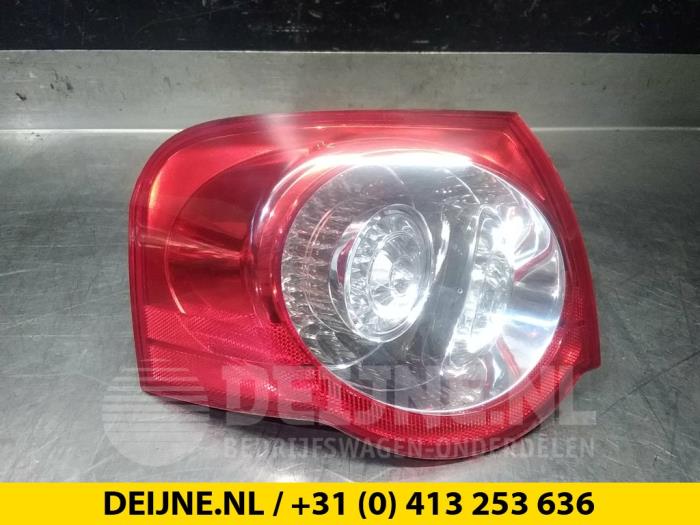 Achterlichtrand links - Volkswagen Passat