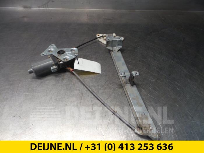 Ruitmechaniek 2Deurs links-voor - Mitsubishi Canter