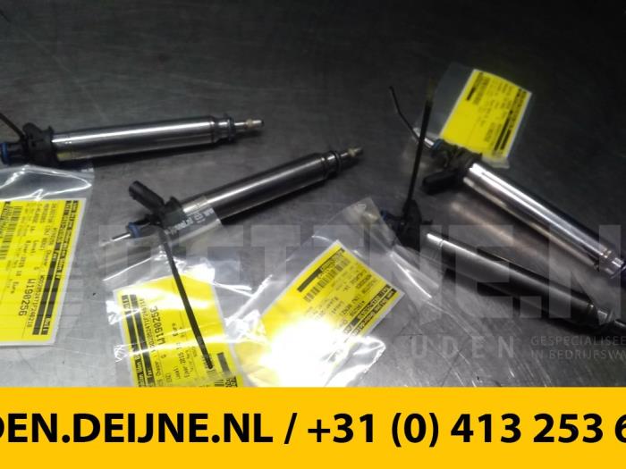 Injector (benzine injectie) - Mercedes C-Klasse