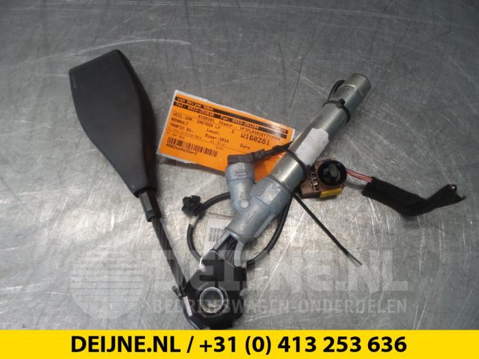 Veiligheidsgordel Insteek links-voor - Renault Trafic