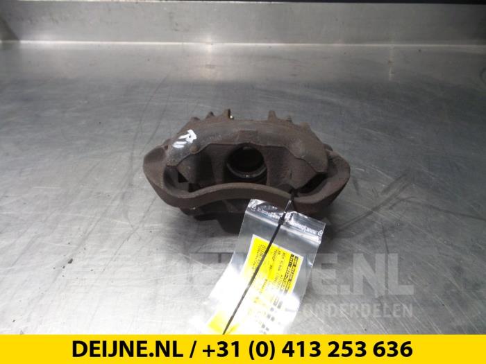 Remklauw (Tang) rechts-voor - Volkswagen Transporter