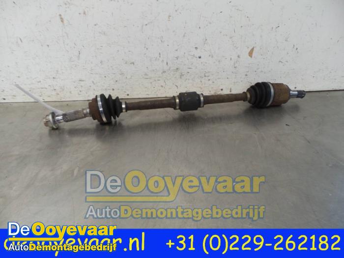 Gebruikte Aandrijfas rechts-achter Mitsubishi Outlander (GF/GG) 2.0 16V PHEV 4x4 Prijs € 69,99 Margeregeling aangeboden door Autodemontagebedrijf De Ooyevaar