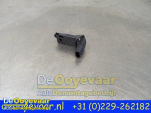 Gebruikte Luchtmassameter Mitsubishi Outlander (GF/GG) 2.0 16V PHEV 4x4 Prijs € 15,00 Margeregeling aangeboden door Autodemontagebedrijf De Ooyevaar