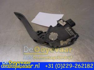 Gebruikte Sensor Gaspedaalpositie Nissan Pulsar (C13) 1.2 DIG-T 16V Prijs € 19,99 Margeregeling aangeboden door Autodemontagebedrijf De Ooyevaar