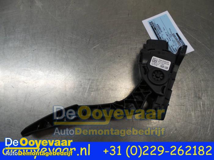 Gebruikte Sensor Gaspedaalpositie Landrover Freelander II 2.2 td4 16V Prijs € 15,00 Margeregeling aangeboden door Autodemontagebedrijf De Ooyevaar