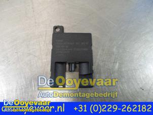 Gebruikte Antenne bluetooth BMW X6 (E71/72) xDrive30d 3.0 24V Prijs € 14,98 Margeregeling aangeboden door Autodemontagebedrijf De Ooyevaar