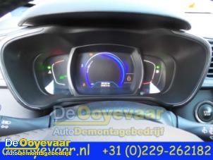 Gebruikte Cockpit Renault Kadjar (RFEH) 1.5 dCi DPF Prijs € 199,99 Margeregeling aangeboden door Autodemontagebedrijf De Ooyevaar