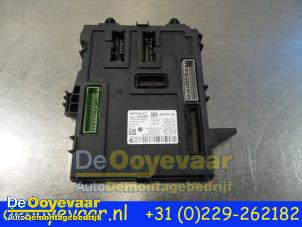 Gebruikte Module Bodycontrol Renault Kadjar (RFEH) 1.5 dCi DPF Prijs € 124,99 Margeregeling aangeboden door Autodemontagebedrijf De Ooyevaar
