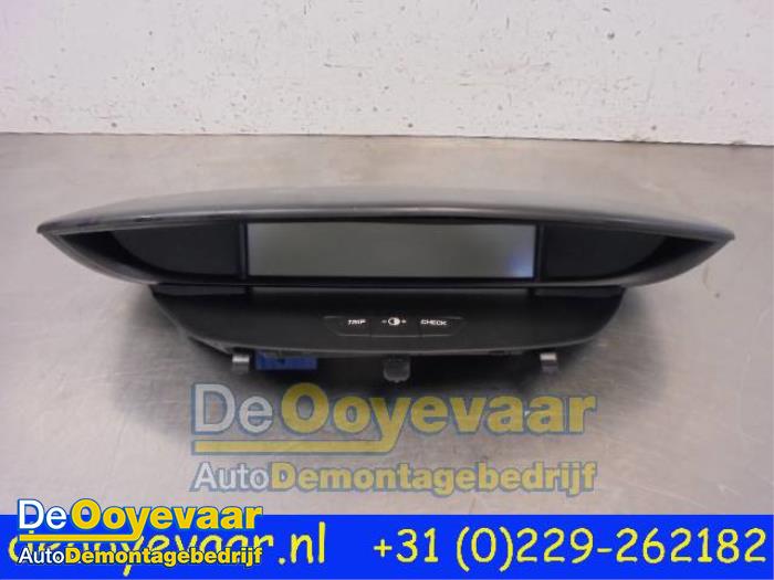 Gebruikte Display Interieur Citroen C4 Berline (LC) 1.6 HDi 16V Prijs € 29,99 Margeregeling aangeboden door Autodemontagebedrijf De Ooyevaar