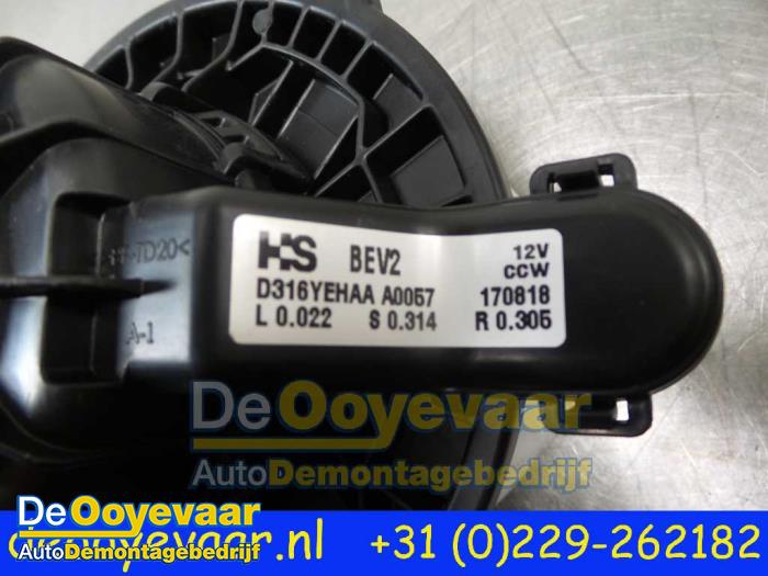 Chaufage Ventilatiemotor van een Opel Ampera-e Ampera-e 2018