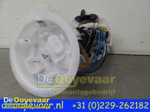 Gebruikte Benzinepomp BMW X1 (F48) sDrive 18i 1.5 12V TwinPower Turbo Prijs € 45,00 Margeregeling aangeboden door Autodemontagebedrijf De Ooyevaar