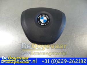 Gebruikte Airbag links (Stuur) BMW 7 serie (F01/02/03/04) 740d xDrive 24V Prijs € 249,99 Margeregeling aangeboden door Autodemontagebedrijf De Ooyevaar
