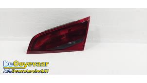 Gebruikte Achterlicht rechts Audi A3 Sportback (8VA/8VF) 1.6 TDI Ultra 16V Prijs € 24,99 Margeregeling aangeboden door Autodemontagebedrijf De Ooyevaar