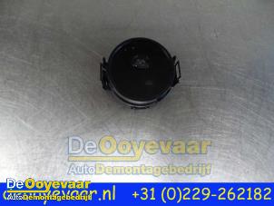 Gebruikte Regensensor Renault Talisman (RFDL) 2.0 Blue dCi 160 Prijs € 19,99 Margeregeling aangeboden door Autodemontagebedrijf De Ooyevaar