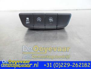 Gebruikte Start/Stop schakelaar Opel Karl 1.0 12V Prijs € 24,99 Margeregeling aangeboden door Autodemontagebedrijf De Ooyevaar