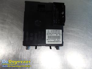Gebruikte Climatronic module Mercedes E (W213) E-350d 3.0 V6 24V Prijs € 19,99 Margeregeling aangeboden door Autodemontagebedrijf De Ooyevaar