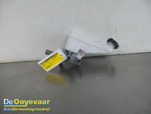 Gebruikte Hoofdremcilinder Hyundai Kona (OS) 1.0 T-GDI 12V Prijs € 49,99 Margeregeling aangeboden door Autodemontagebedrijf De Ooyevaar