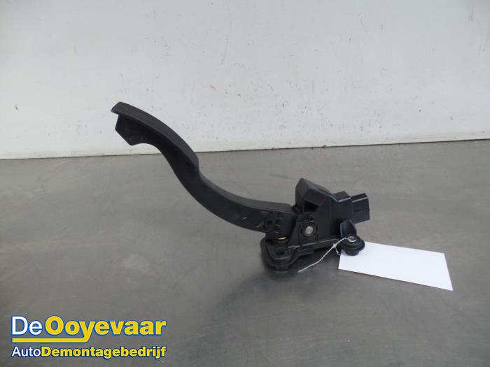 Gebruikte Gaspedaalpositie Sensor Mitsubishi Outlander (GF/GG) 2.4 16V PHEV 4x4 Prijs € 25,00 Margeregeling aangeboden door Autodemontagebedrijf De Ooyevaar
