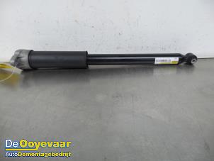 Gebruikte Schokbreker rechts-achter Mercedes E (W213) E-220d 2.0 Turbo 16V Prijs € 15,00 Margeregeling aangeboden door Autodemontagebedrijf De Ooyevaar