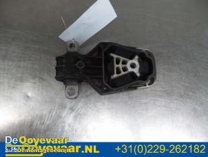 Gebruikte Motorsteun Mercedes CLA (117.3) 1.6 CLA-180 16V Prijs € 9,99 Margeregeling aangeboden door Autodemontagebedrijf De Ooyevaar