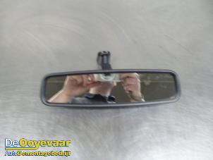 Gebruikte Binnenspiegel Mazda CX-5 (KF) 2.0 SkyActiv-G 165 16V 2WD Prijs € 34,98 Margeregeling aangeboden door Autodemontagebedrijf De Ooyevaar