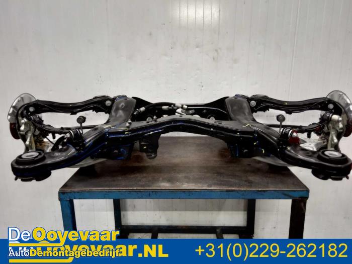 Gebruikte Subframe Mercedes GLE (W166) 3.0 43 AMG V6 24V 4-Matic Prijs € 399,99 Margeregeling aangeboden door Autodemontagebedrijf De Ooyevaar