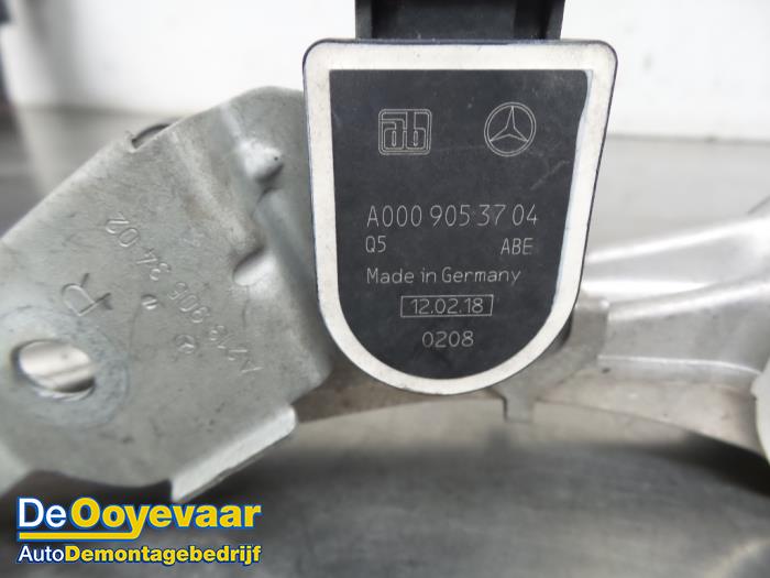 Draagarm boven rechts-voor van een Mercedes-Benz E Estate (S213) E-400 3.5 V6 Turbo 4-Matic 2018