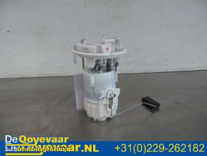 Gebruikte Benzinepomp Peugeot 208 I (CA/CC/CK/CL) 1.2 Vti 12V PureTech 82 Prijs € 19,99 Margeregeling aangeboden door Autodemontagebedrijf De Ooyevaar