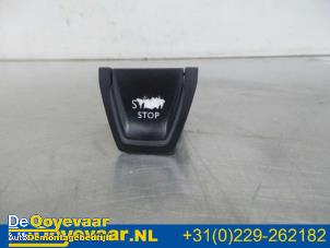 Gebruikte Start/Stop schakelaar Citroen DS5 (KD/KF) 2.0 HDiF 160 16V Prijs € 19,98 Margeregeling aangeboden door Autodemontagebedrijf De Ooyevaar
