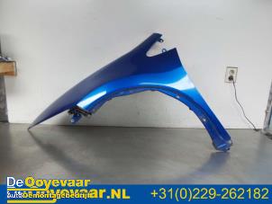 Gebruikte Voorscherm links Honda Civic (FK/FN) 1.8i VTEC 16V Prijs € 25,00 Margeregeling aangeboden door Autodemontagebedrijf De Ooyevaar