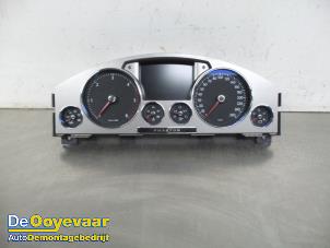 Gebruikte Cockpit Volkswagen Phaeton (3D) 3.0 V6 TDI 24V 4Motion Prijs € 124,99 Margeregeling aangeboden door Autodemontagebedrijf De Ooyevaar