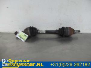 Gebruikte Homokineetas links-voor Opel Astra J Sports Tourer (PD8/PE8/PF8) 1.3 CDTI 16V ecoFlex Prijs € 29,99 Margeregeling aangeboden door Autodemontagebedrijf De Ooyevaar