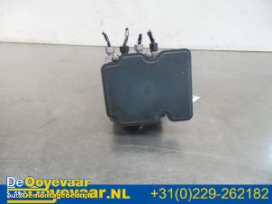 Gebruikte ABS Pomp Opel Karl 1.0 12V Prijs € 99,99 Margeregeling aangeboden door Autodemontagebedrijf De Ooyevaar