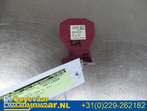 Gebruikte GPS Antenne Audi A3 Sportback (8VA/8VF) 1.4 TFSI 16V e-tron Prijs € 5,00 Margeregeling aangeboden door Autodemontagebedrijf De Ooyevaar