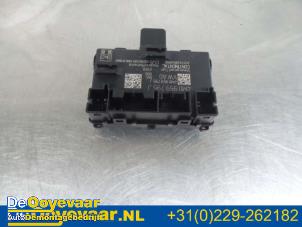 Gebruikte Central electronic module Audi E-tron (GEN) 55 quattro Prijs € 29,99 Margeregeling aangeboden door Autodemontagebedrijf De Ooyevaar