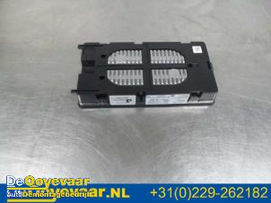 Gebruikte Antenne Audi E-tron (GEN) 55 quattro Prijs € 69,99 Margeregeling aangeboden door Autodemontagebedrijf De Ooyevaar