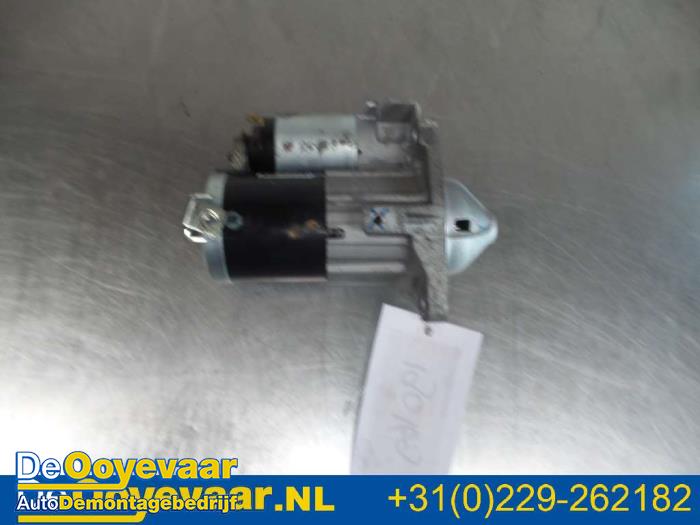 Gebruikte Startmotor Mitsubishi Space Star (A0) 1.0 12V Prijs € 25,00 Margeregeling aangeboden door Autodemontagebedrijf De Ooyevaar