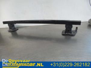 Gebruikte Bumperframe achter Citroen Jumpy (G9) 2.0 HDiF 16V 125 Prijs € 25,00 Margeregeling aangeboden door Autodemontagebedrijf De Ooyevaar