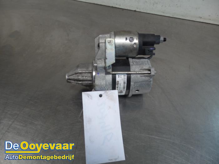 Gebruikte Startmotor Peugeot 108 1.0 12V Prijs € 15,00 Margeregeling aangeboden door Autodemontagebedrijf De Ooyevaar