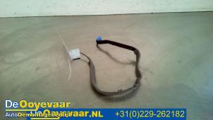 Gebruikte Antenne Dacia Sandero II 0.9 TCE 12V Prijs € 9,99 Margeregeling aangeboden door Autodemontagebedrijf De Ooyevaar