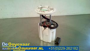 Gebruikte Benzinepomp Ford Fiesta 6 (JA8) 1.6 16V PowerShift Prijs € 19,99 Margeregeling aangeboden door Autodemontagebedrijf De Ooyevaar