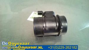 Gebruikte Luchtmassameter Renault Clio IV (5R) 1.5 dCi 90 FAP Prijs € 9,99 Margeregeling aangeboden door Autodemontagebedrijf De Ooyevaar