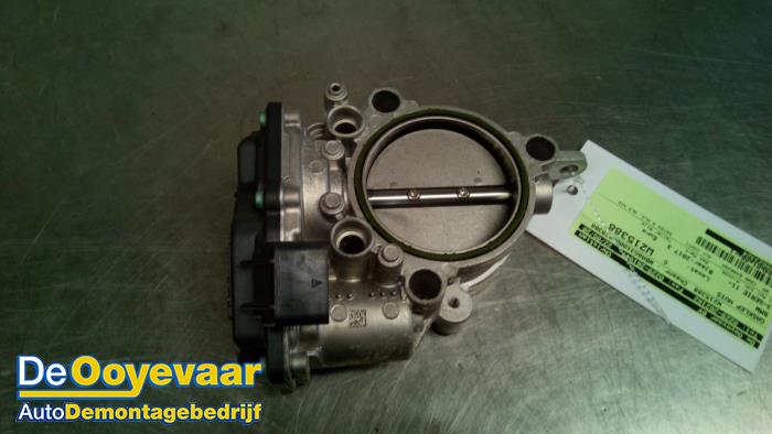 Gebruikte Gasklephuis BMW 3 serie Touring (F31) 320i 2.0 16V Prijs € 29,99 Margeregeling aangeboden door Autodemontagebedrijf De Ooyevaar