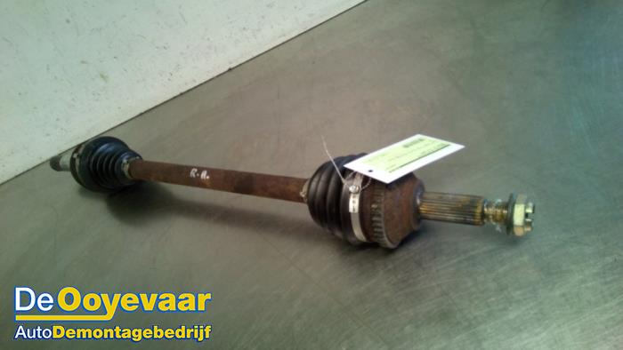 Gebruikte Aandrijfas rechts-achter Jaguar XK 4.2 V8 32V Prijs € 79,99 Margeregeling aangeboden door Autodemontagebedrijf De Ooyevaar