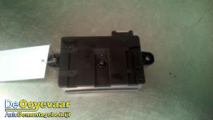 Gebruikte Alarm module Landrover Range Rover Evoque (LVJ/LVS) 2.2 SD4 16V Prijs € 75,00 Margeregeling aangeboden door Autodemontagebedrijf De Ooyevaar