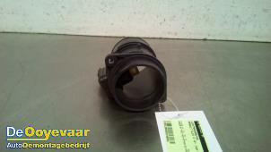 Gebruikte Luchtmassameter Renault Clio IV Estate/Grandtour (7R) 1.5 Energy dCi 90 FAP Prijs € 9,99 Margeregeling aangeboden door Autodemontagebedrijf De Ooyevaar