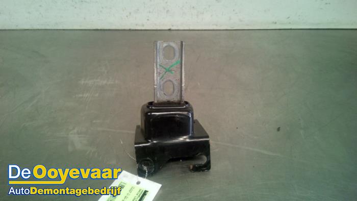 Gebruikte Versnellingsbak Steun Dacia Logan MCV III/Sandero Wagon (SD07) 0.9 TCe 90 12V GPL Prijs € 14,99 Margeregeling aangeboden door Autodemontagebedrijf De Ooyevaar