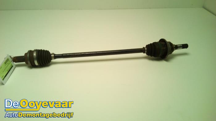 Gebruikte Aandrijfas links-achter Mazda CX-5 I (KE,GH) 2.2 Skyactiv D 16V 4WD Prijs € 49,99 Margeregeling aangeboden door Autodemontagebedrijf De Ooyevaar