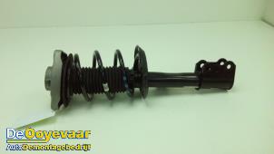 Gebruikte Mac Phersonpoot rechts-voor Infiniti Q30 (H15) 1.5d Prijs € 89,99 Margeregeling aangeboden door Autodemontagebedrijf De Ooyevaar