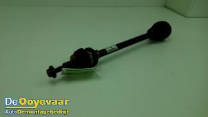 Gebruikte Steekas links-achter Volkswagen Golf VII (AUA) 2.0 R 4Motion 16V Prijs € 29,99 Margeregeling aangeboden door Autodemontagebedrijf De Ooyevaar